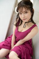 Momozono Rena 桃園怜奈