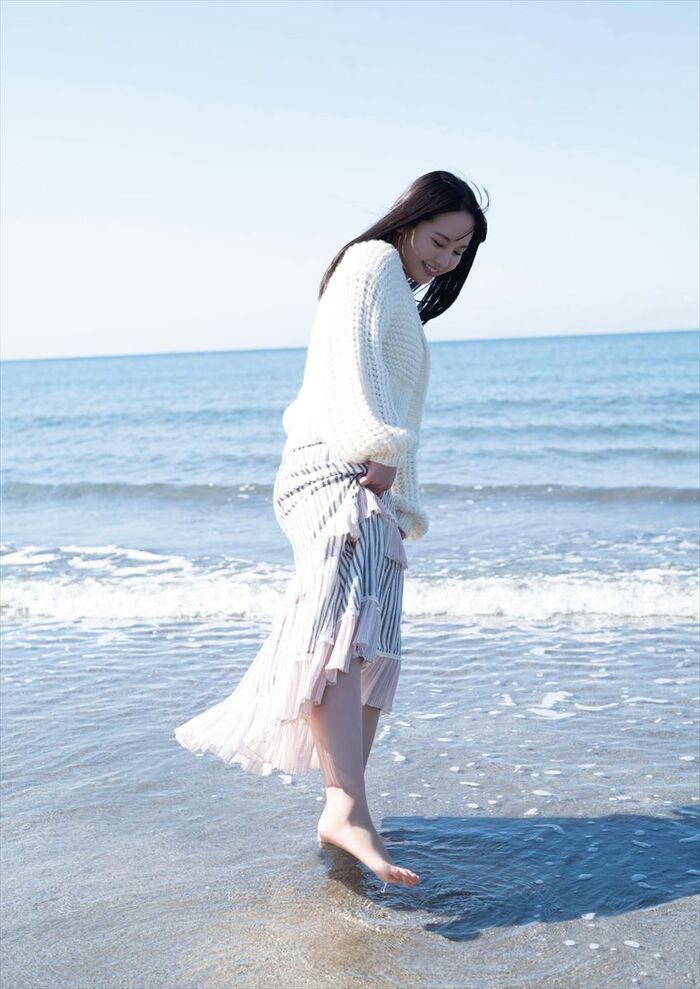 Hongo Yuzuha 本郷柚巴 4th image