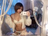 Naughty figure reflected in the mirror wwwwww