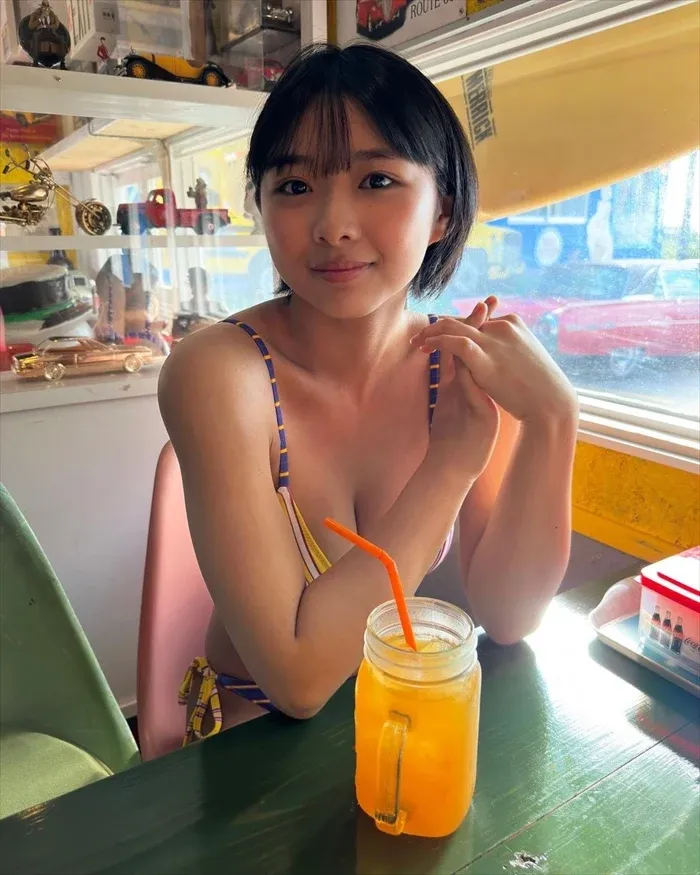 Erotic images of Kuwashima sea sky. Short cut beauty busty boobs swimsuit 100th image