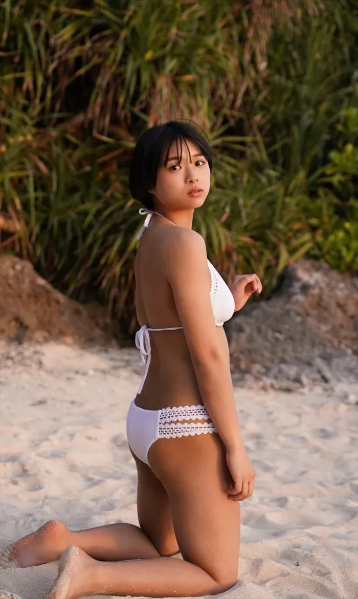 Erotic images of Kuwashima sea sky. Short cut beauty busty boobs swimsuit 82th image