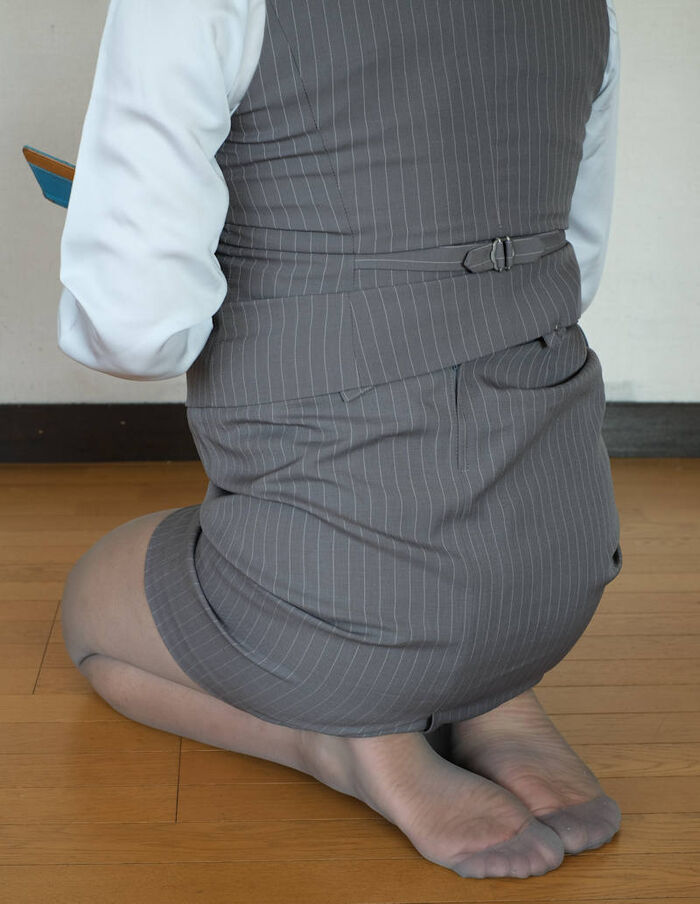 Erotic image of a sitting girl's buttocks 49th image