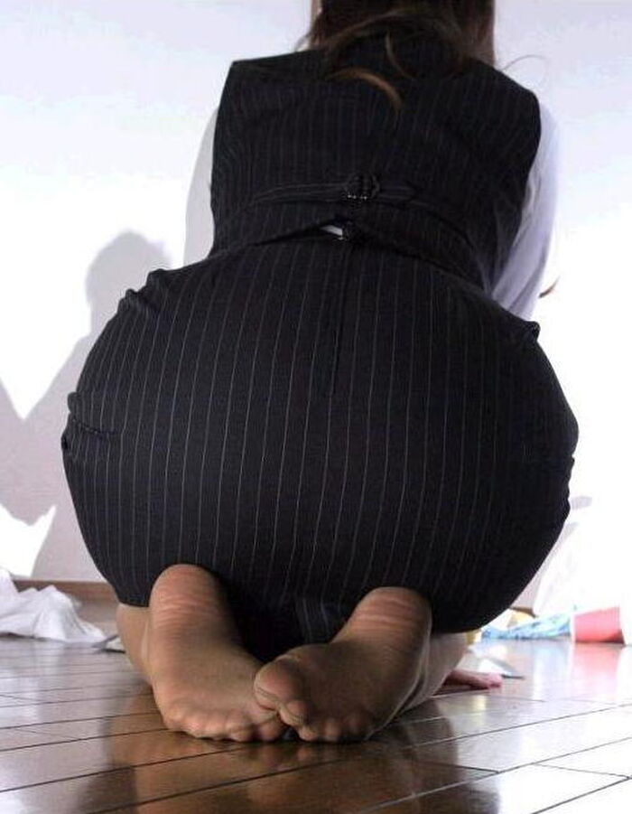 Erotic image of a sitting girl's buttocks 56th image