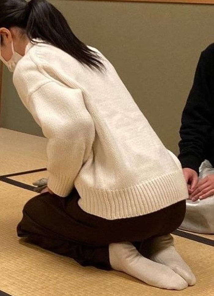 Erotic image of a sitting girl's buttocks 60th image