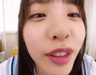 33 kissing GIFs! - A naughty girl who chews at the camera is erotic and comes out! 11th image