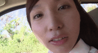33 kissing GIFs! - A naughty girl who chews at the camera is erotic and comes out! 15th image