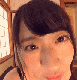 33 kissing GIFs! - A naughty girl who chews at the camera is erotic and comes out! 7th image