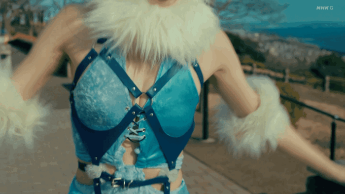 In the drama 'VR Uncle Mr./Ms.'s First Love', Hiroe Igiri appears in an erotic cleavage bunny costume 13th image