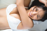 A plump baby-faced beautiful girl (19), who reveals her first lingerie wwwwwwwww Kuwashima Kaiku, unveils a clean underwear cut from the 1st photo book!