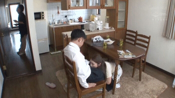 54 young stepmother erotic GIF images! Summary of Musco whose father's remarriage partner is too young to suppress lust 42th image