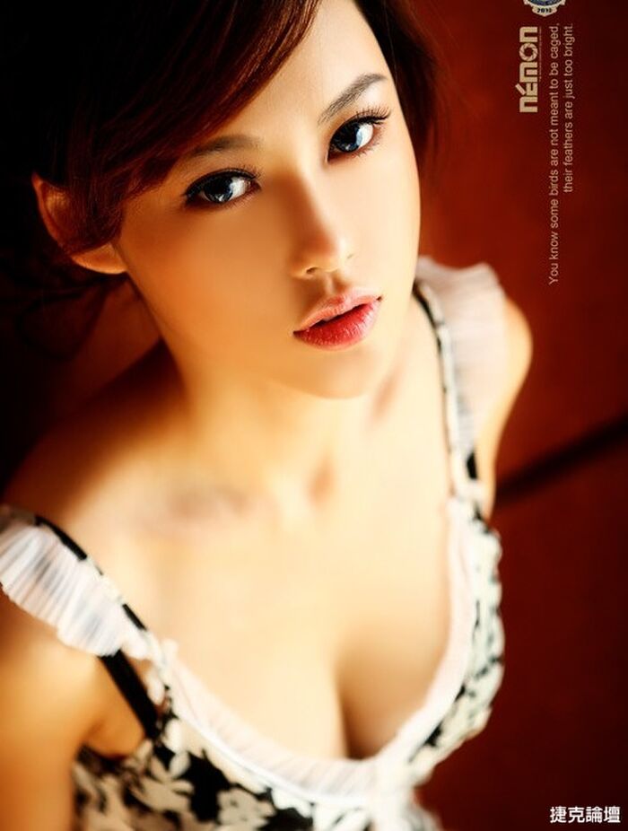 身材火辣的模特~性感嫵媚【11P】 8th image