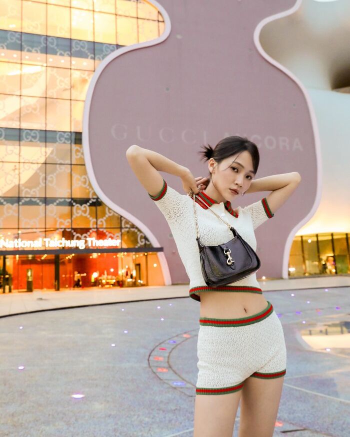 氣質網美「林瑄 」笑容好甜好迷人 整個Charm Explosion Table (10P) 3th image