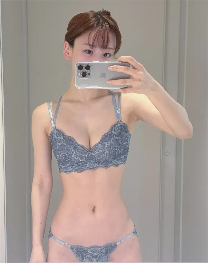 Erotic image of Minami Fukuoka. Rike beauty's ass crack big boobs swimsuit 46th image
