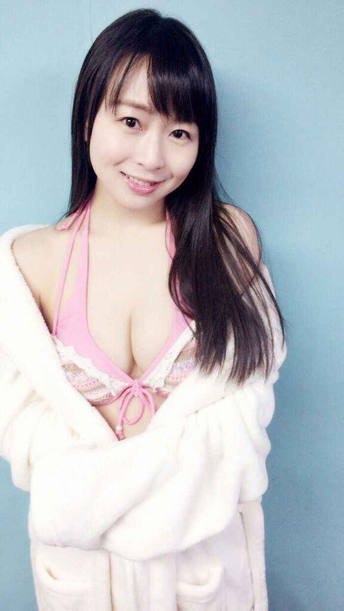 萌國小不點女優羽月希，清純臉E奶好想蹂躪她！ 16th image