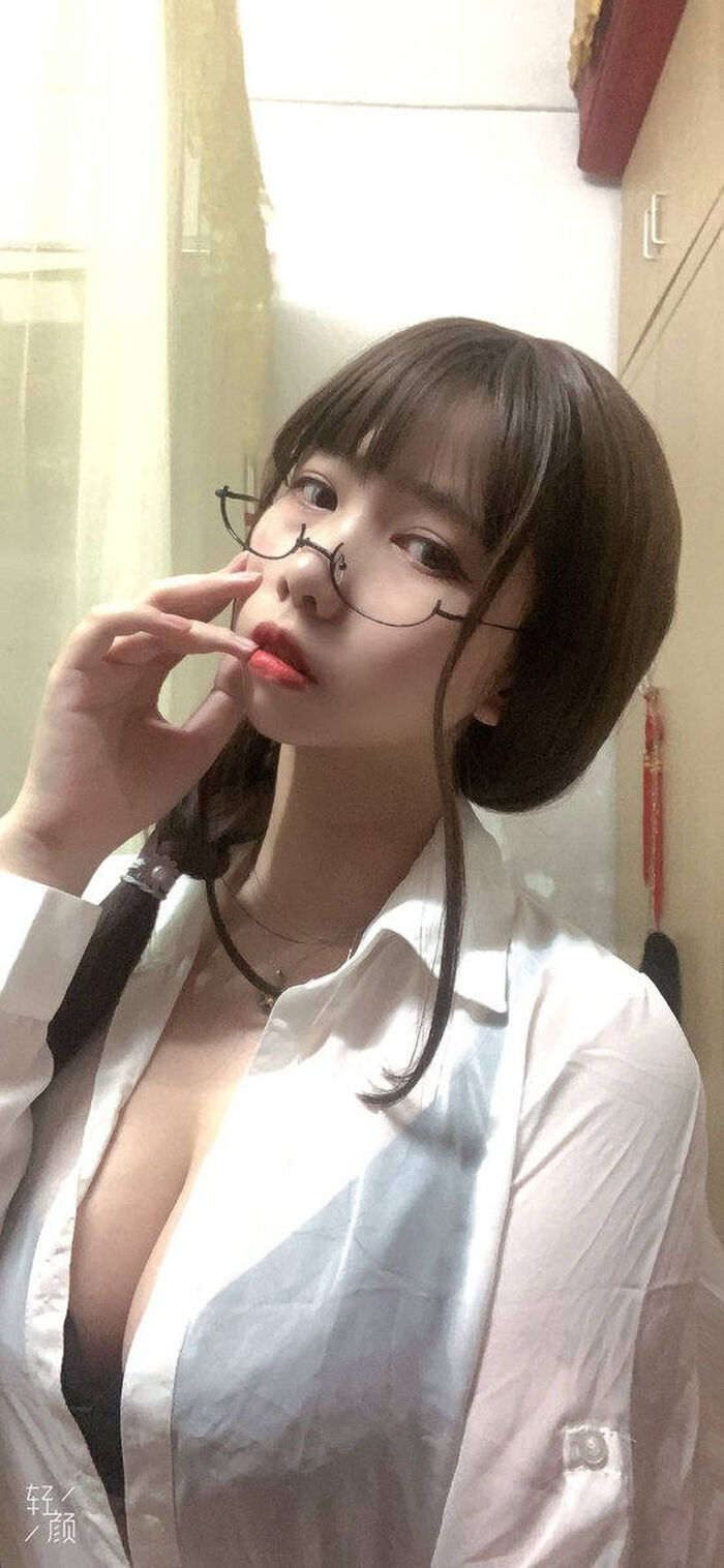 Erotic images of busty office ladies claiming their breasts 39th image