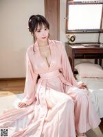 史爱玲 - 诗酒趁年华之宋朝女狂野与温柔 Set 1 20230720 Part 5 [AI Generated]