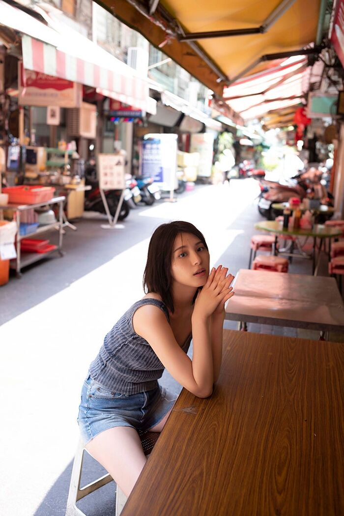 [Underwear image] Former Nogizaka46 is the largest exposure in history wwwwwwwwwww Iori Sagara, 1st photo book will be released! Lingerie swimsuit cut with bra straps removed are released in advance!! 7th image