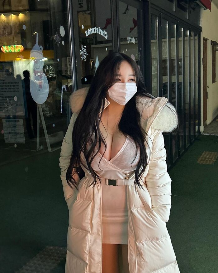 Namhan Big Mesh Beauty 하온이 Frankincense 逼人! 照片不多但「胸器夠大」你掌握不住! 3th image