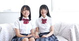 A child-faced TEEN gradle Gotenzaka Kurumi (19) who was a student until last year and a sports beautiful girl Tsukimi (19) co-starred for the first time and even belochu ww