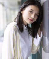 顏值極具辨識度,被很多網友稱為"氧氣少女"--口夏希