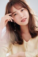 Women's Idol 團體前成員時尚雜誌常規模特兒--衛藤美彩
