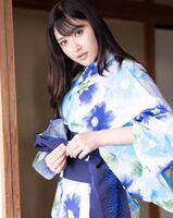 獨立女演員前AV女演員堪稱模特的身材，手腳修長--蜜美杏