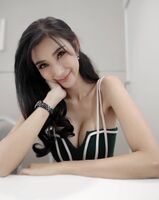 極品天菜妹 skinsilk white 亮讓人秒淪陷想抱緊處理