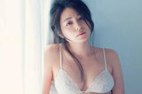 Yukie Kawamura A more ripe body ... I want to drown in the dense scent.