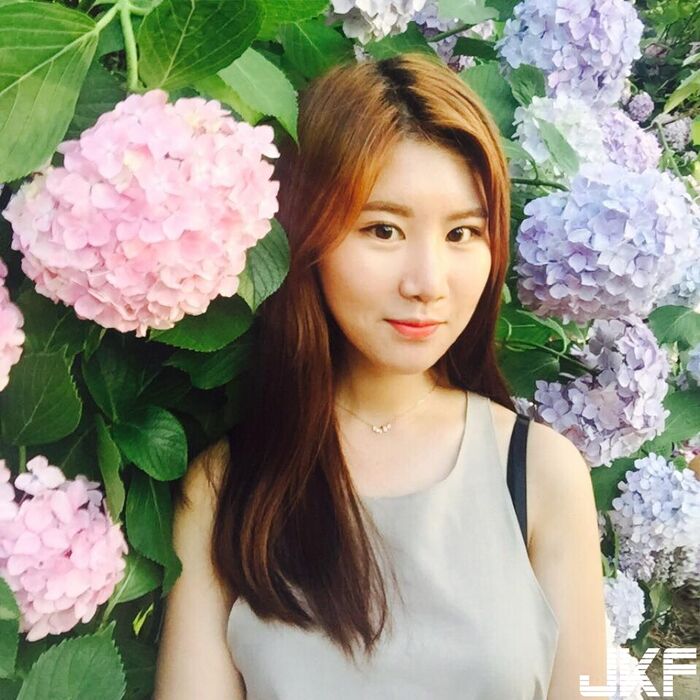 來自韓國的可愛女孩 她的迷人電眼把我全電的酥麻酥麻的!! 3th image