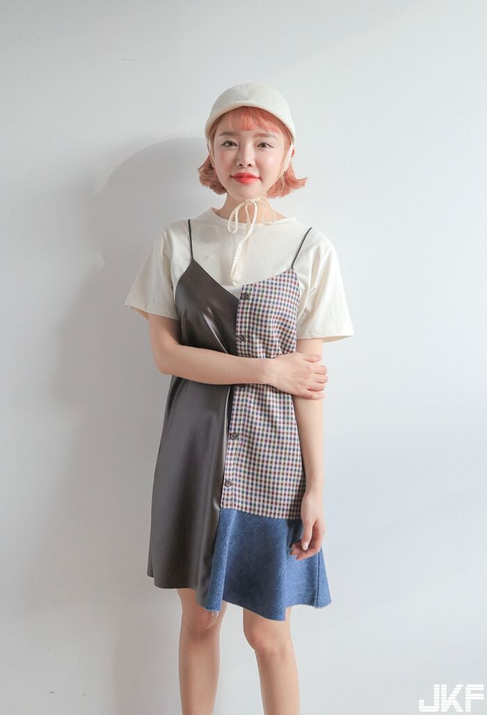 可愛小船馬 那雙白皙嫩腿讓人好想括妳收服 3th image