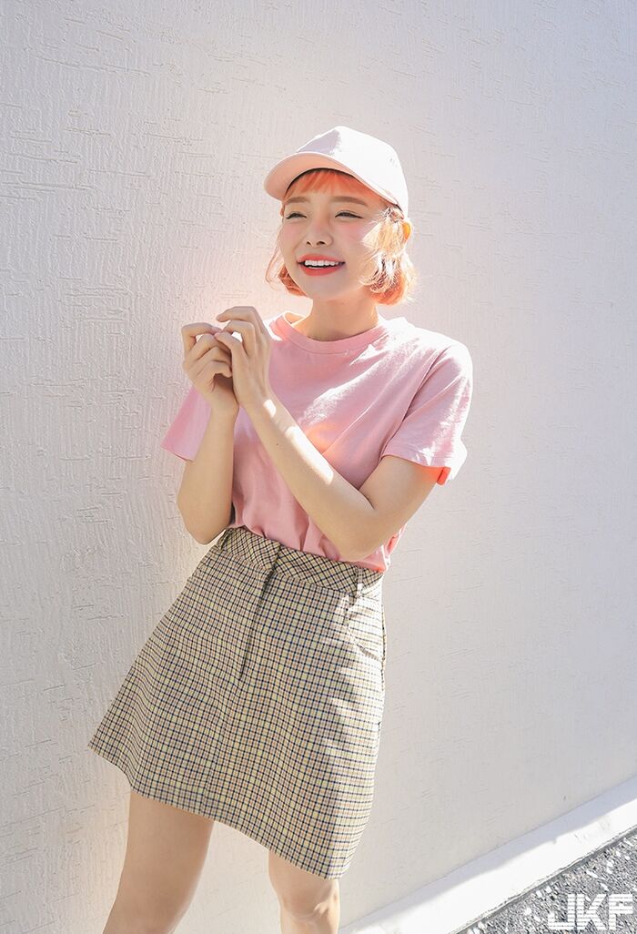 可愛小船馬 那雙白皙嫩腿讓人好想括妳收服 7th image