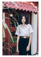 短髮電眼女孩 厭世模樣 讓人好想駕馭她!!