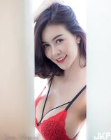 mature beauty 艷大奶美球嫩模 上空吊帶背心好擔心會斷掉啊!!
