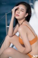 性感清秀顏值 勾起讓人想征的慾望