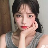 甜美型正妹 超可愛的模樣讓人想疼愛 網:那個腿我可以!