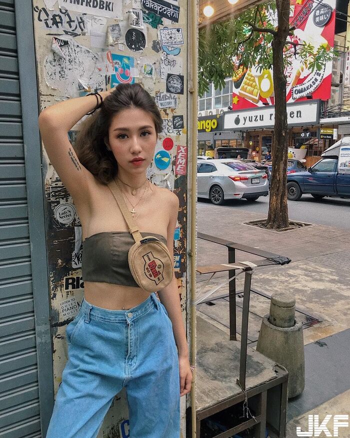 歐美型泰國妹子 纖細螞蟻腰加上細長美腿 這才是我的菜啊! 14th image