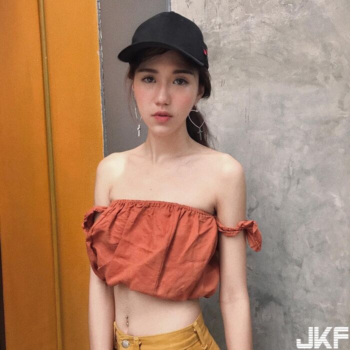 歐美型泰國妹子 纖細螞蟻腰加上細長美腿 這才是我的菜啊! 8th image