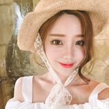 氣質型韓妞 擁有高顏質和水嫩skin silk 網:身材很好! 我可以!