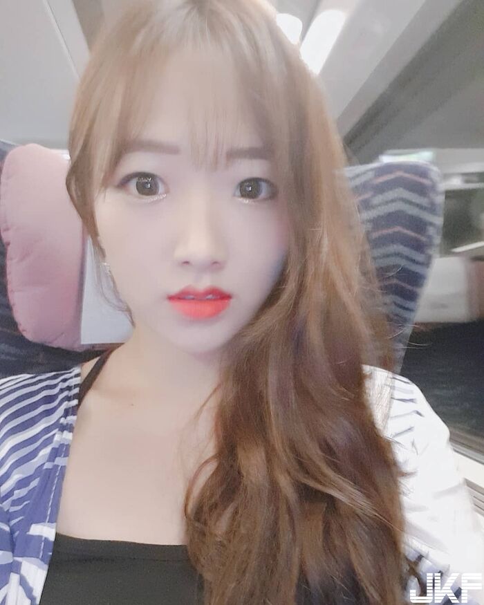 清純啦啦隊美女 「高顏值+迷人雙目」 我心小鹿亂撞好愛她! 12th image