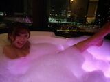 Do you shoot in the bath? めっちゃエッチwwwww