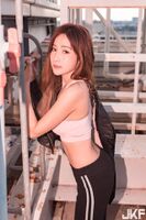 超甜美甜心正妹 「美乳+纖waist」迷人groove線好惹火:光看就讓人窒息