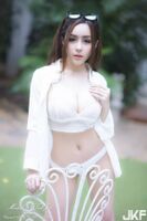 嬌嫩白皙肉體小巧巨乳妹「chest front 太養眼」:今晚能與妳共度嗎?