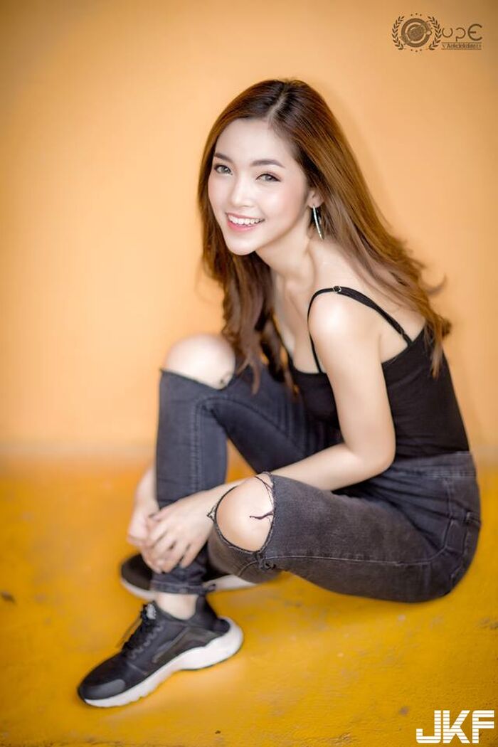 甜心女孩「白皙嫩乳」看得我心花怒放! 好想當她男友 ... 9th image
