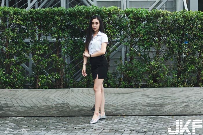 OL白皙長腿正妹 老闆:請每天準時下班到我辦公室來! 15th image