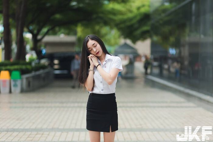 OL白皙長腿正妹 老闆:請每天準時下班到我辦公室來! 6th image