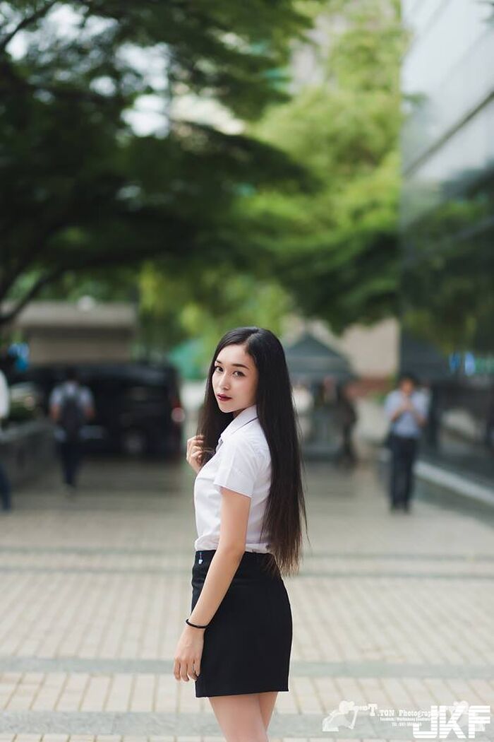 OL白皙長腿正妹 老闆:請每天準時下班到我辦公室來! 9th image