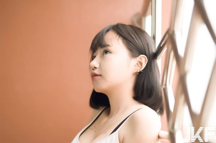短髮甜心 豐滿身材若隱若現好誘人! 看了慾火熊熊燒.... 3th image