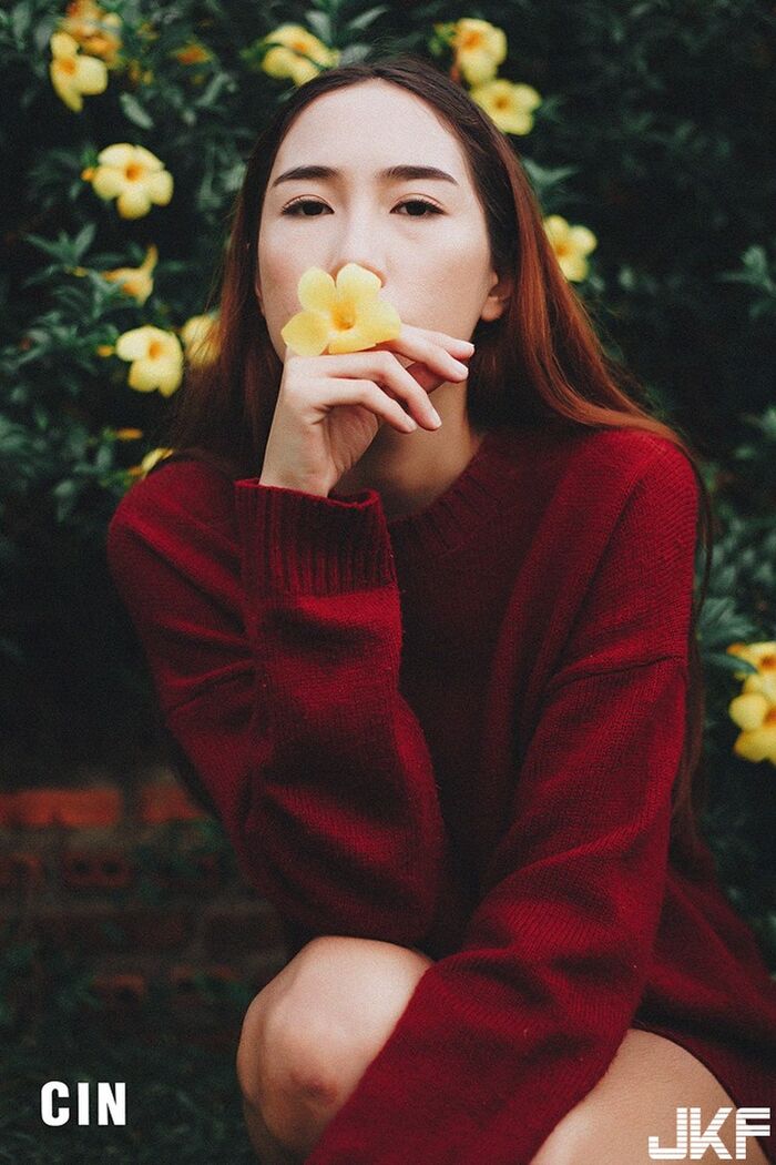 白皙氣質女孩 拍照角賣騷無極限! 網爆動:這個必須了解一下... 13th image
