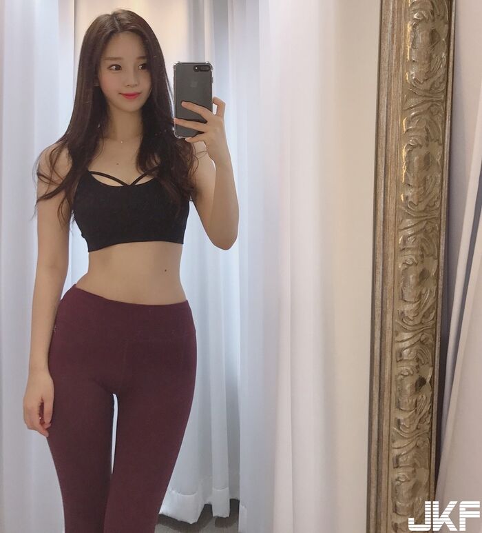 網店模特兒 玲瓏般迷人身材 +纖細小蠻waist 啊嘶~ 10th image