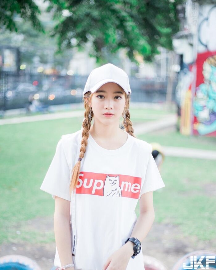 清純美少女 纖細身材顏質又高 迷人笑容更讓我直接戀愛了！ 6th image